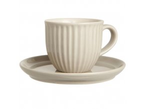 salek s posalkem latte mynte