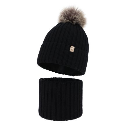 pol pl Czapka i komin dla dziewczynki zimowy komplet 100 welniany merino podszyty bawelna z pomponem czarny Terida 15163