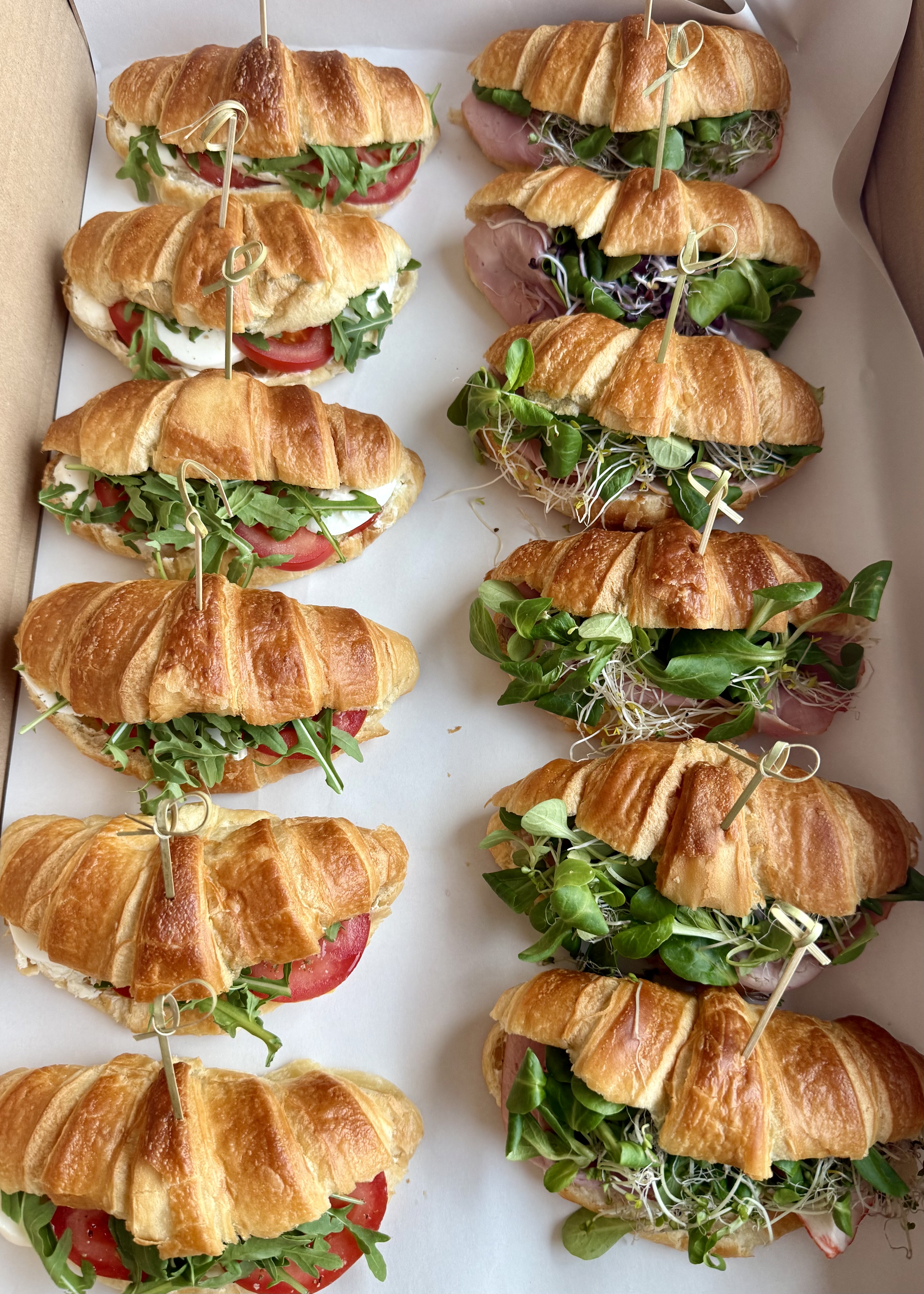 Croissant / ciabatta box – catering ZOJI