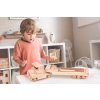 Lkw als Spielzeug für Kinder aus Holzstäbchen von Metrie