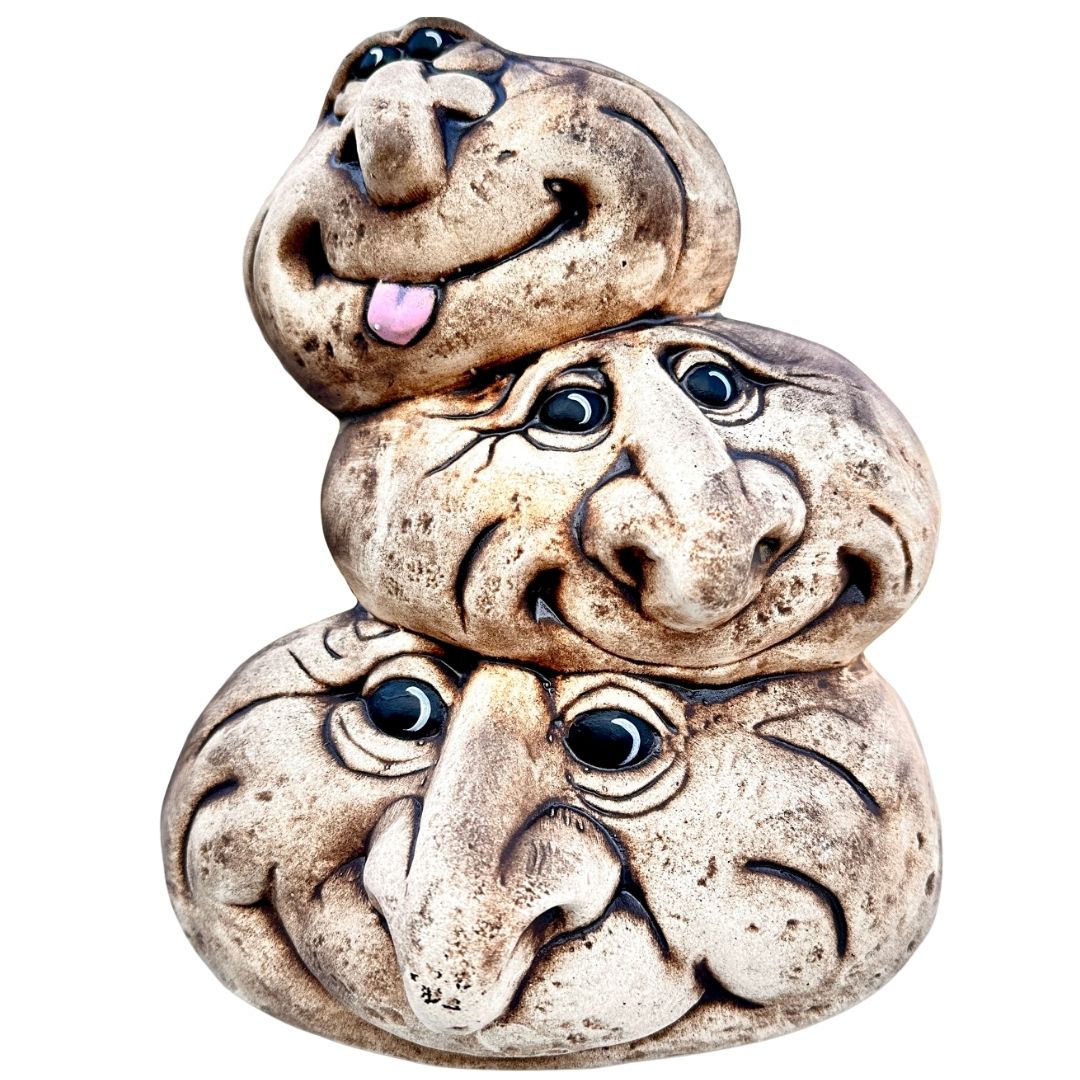 Tři chechtalové pohled zboku