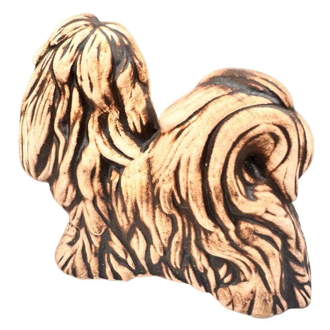 Detail hlavy keramického psa Shih Tzu