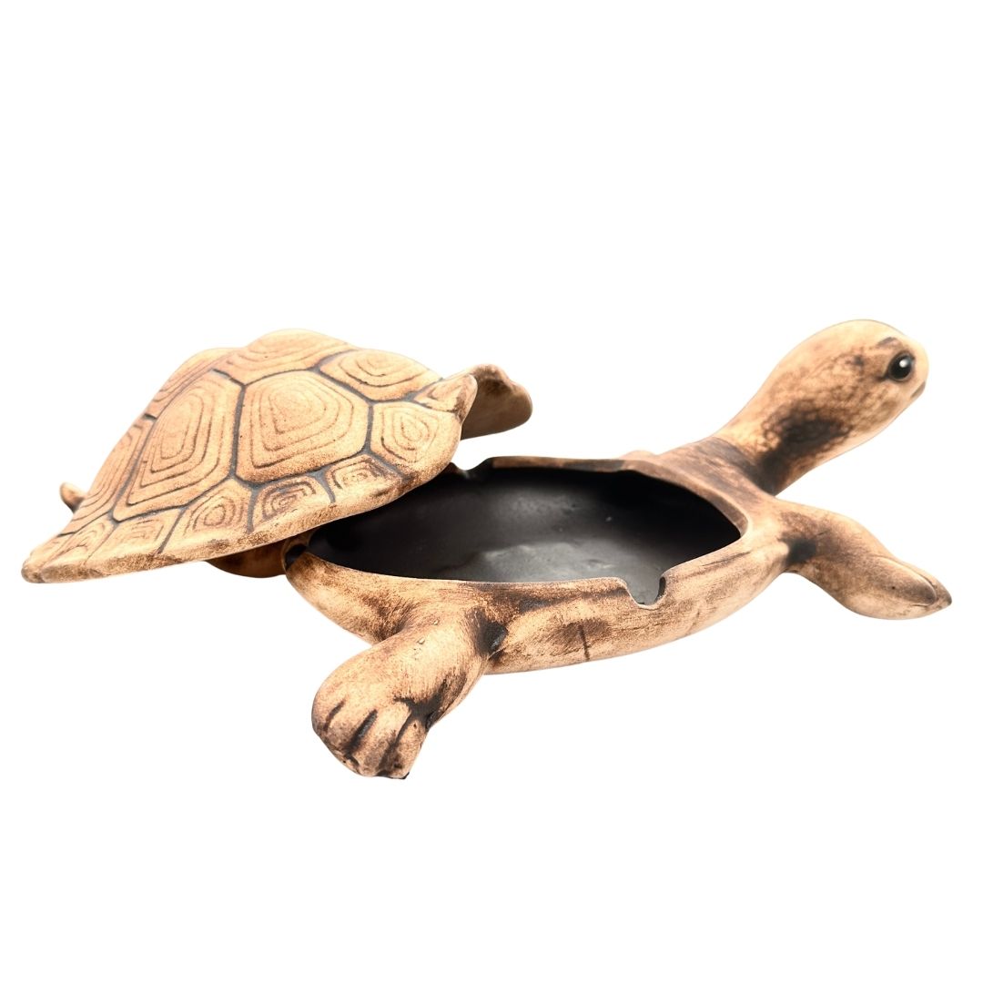 Otevřený keramický popelník