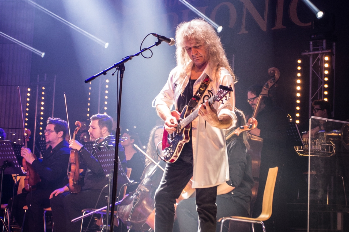 Queen Magické smyčce 2