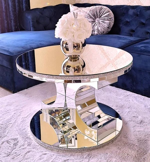 Ako si vybrať zrkadlový konferenčný stolík do obývačky