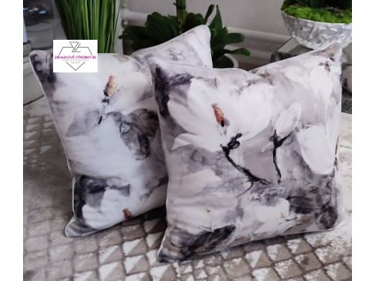 Poťah na vankúš kvetinový vzor