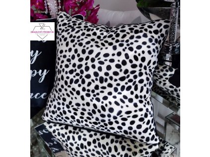 Poťah na vankúš so vzorom geparda