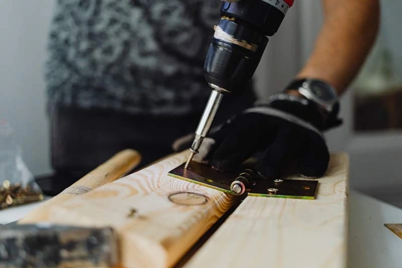 Fasteners: how to join wood and structures securely