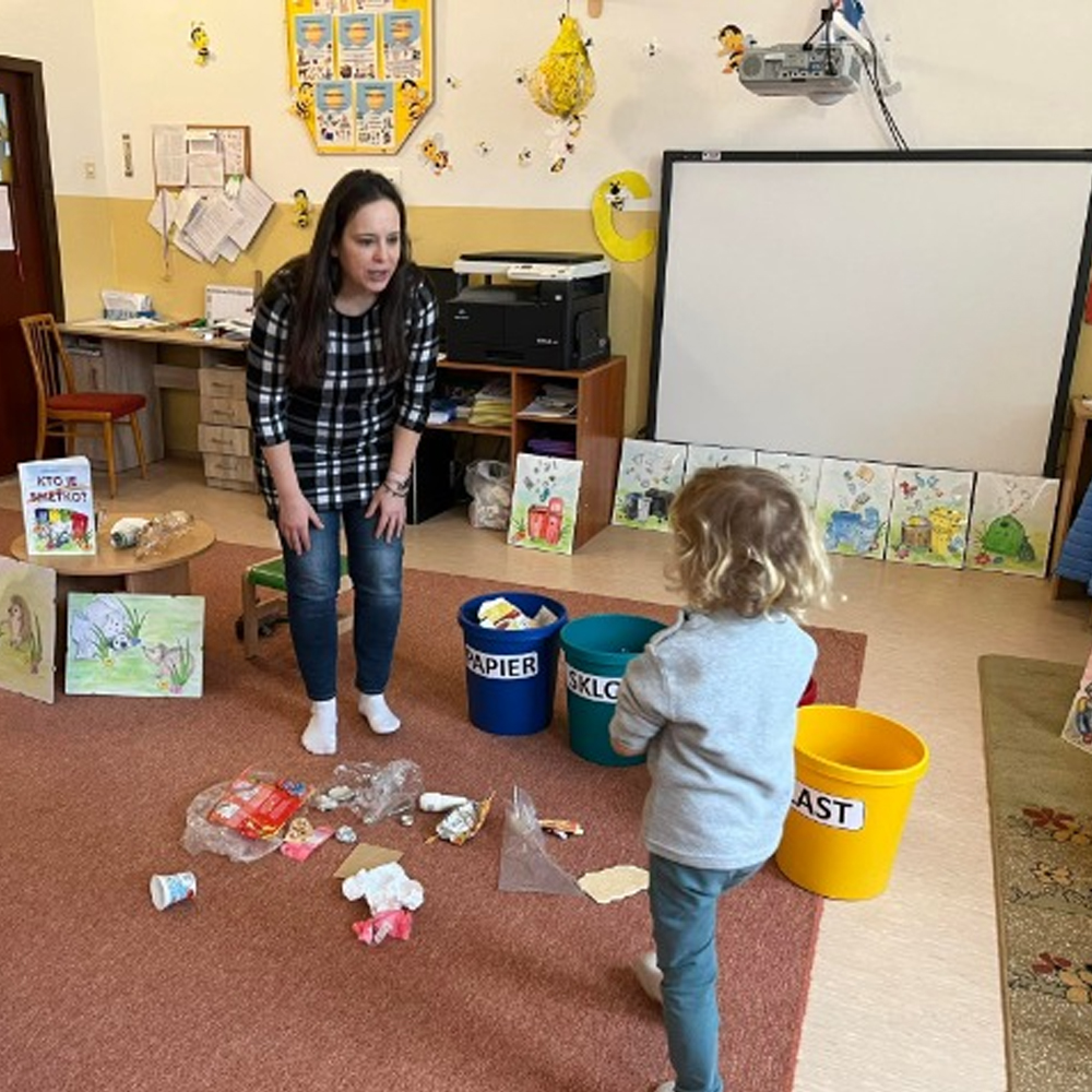 Kniha Kto je Smeťko?