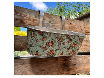 dostan obrazek shoptet.php?dir=truhlik na balkon s haky design ruze&img=truhlik na balkon s haky design ruze