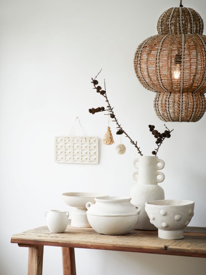 Tahleta originál nástěnná váza z recyklovaného papíru a křídy od Madam Stoltz je dostupná za akční cenu 999,-🤩 Pokud sis...