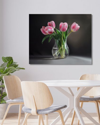 Obrazki na ścianę - Różowe tulipany w szklanym wazonie