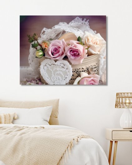 Obrazki na ścianę - Biała aranżacja z różami