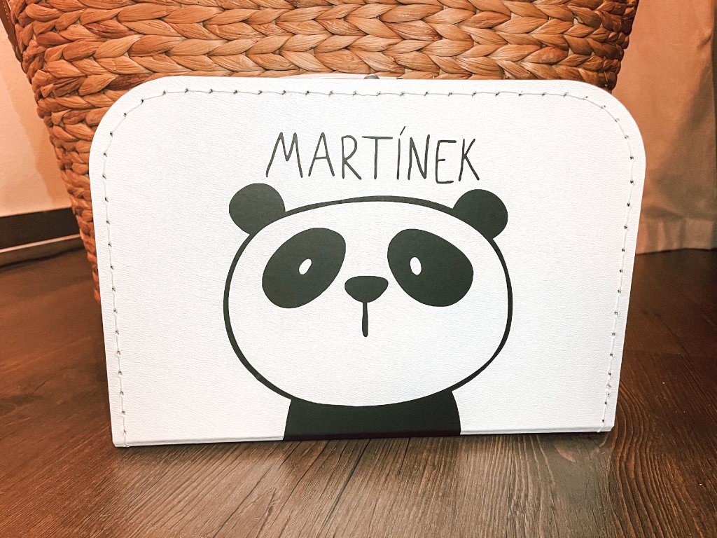 Zuzadesign Kufřík se jménem na míru BÍLÝ