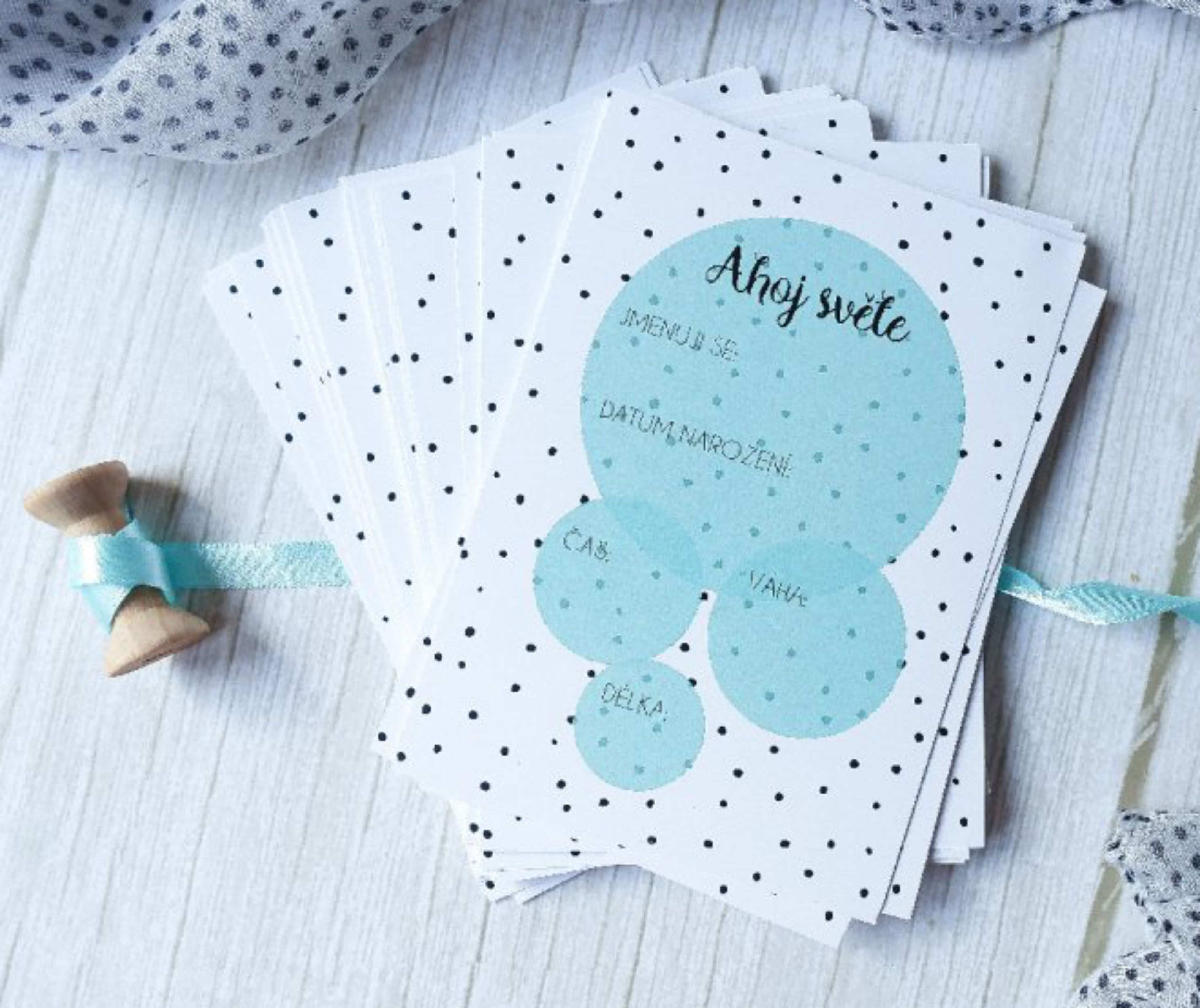 Zuzadesign Milníkové kartičky polka dot mint PRO MIMINKO 35ks (UNISEX) Dárková krabička: Milníkové kartičky bez dárkové krabičky