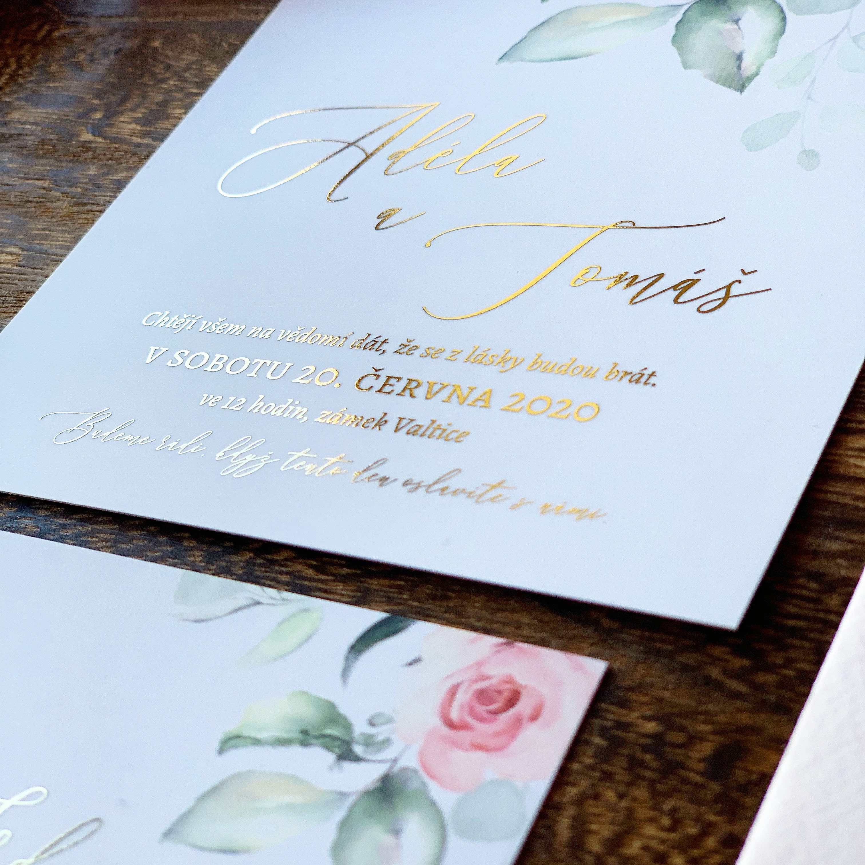 Zuzadesign LIBOVOLNÉ OZNÁMENÍ SE ZLATÝM/STŘÍBRNÝM/ROSEGOLD PÍSMEM Varianta: Jednoduché kartičky se jmény