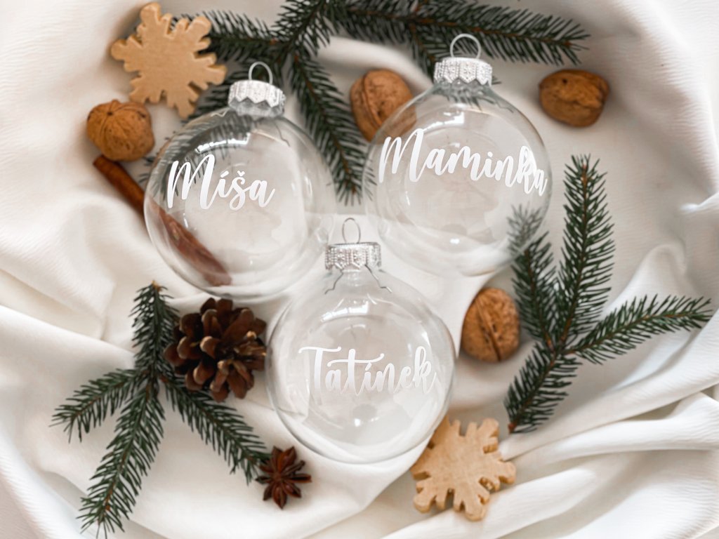 Zuzadesign Vánoční baňka se jménem - ČIRÁ