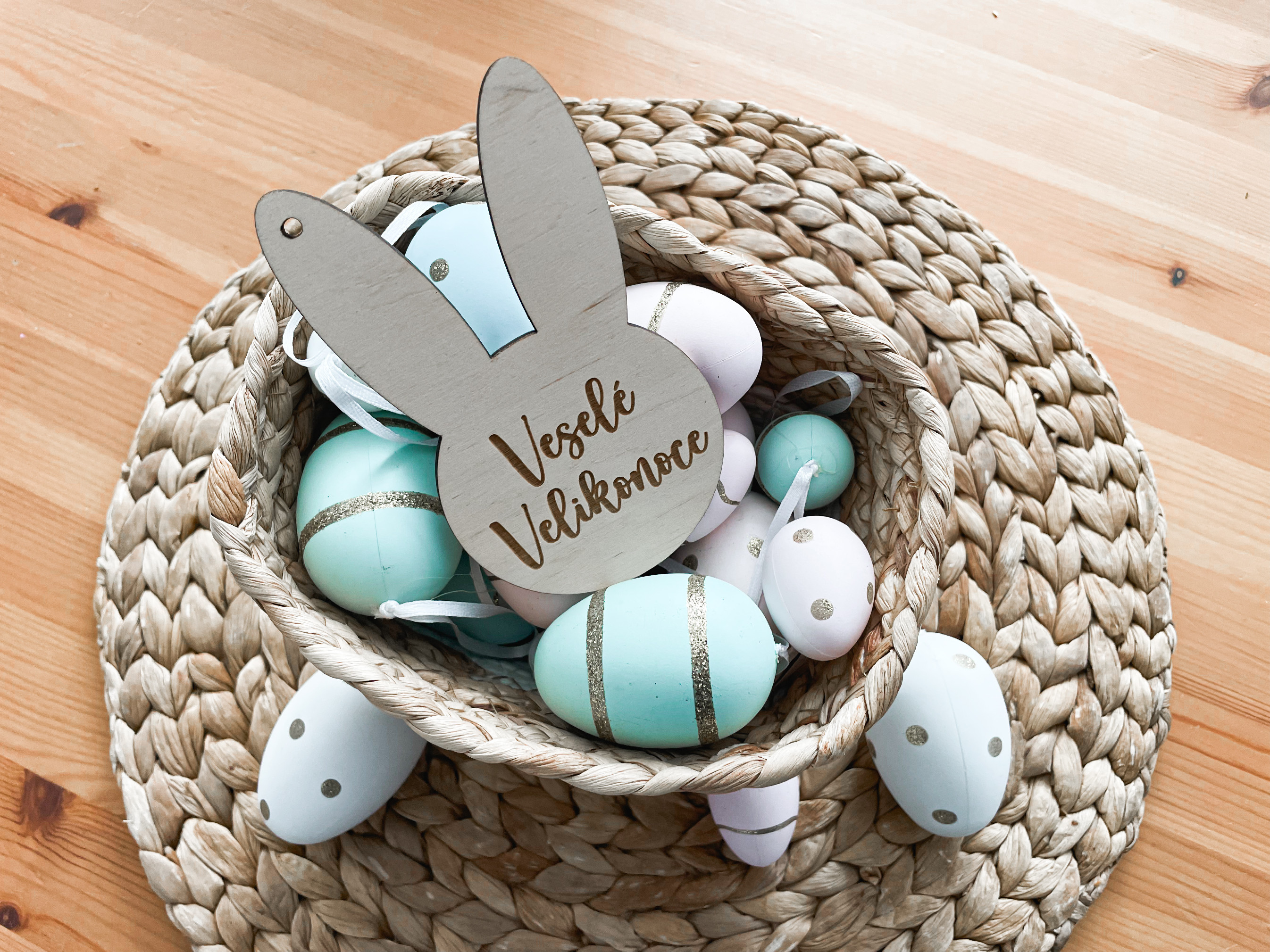 Zuzadesign Dřevěný zajíček Veselé Velikonoce - LOVELY