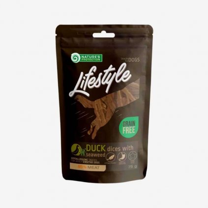 Nature's Protection pamlsky pre psa Lifestyle - kačica s morskou riasou 75 g