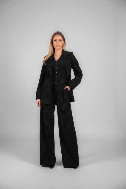 DONNA SUIT