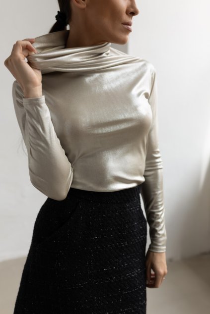 METALIC TOP