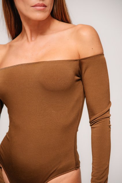 OFF-SHOULDER BODY