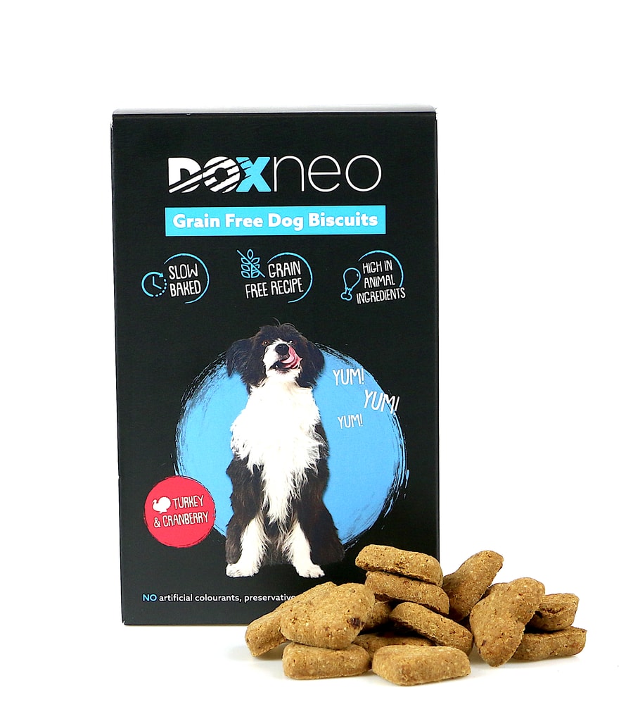 Doxneo pamlsky pro psy krůtí s brusinkami 400g