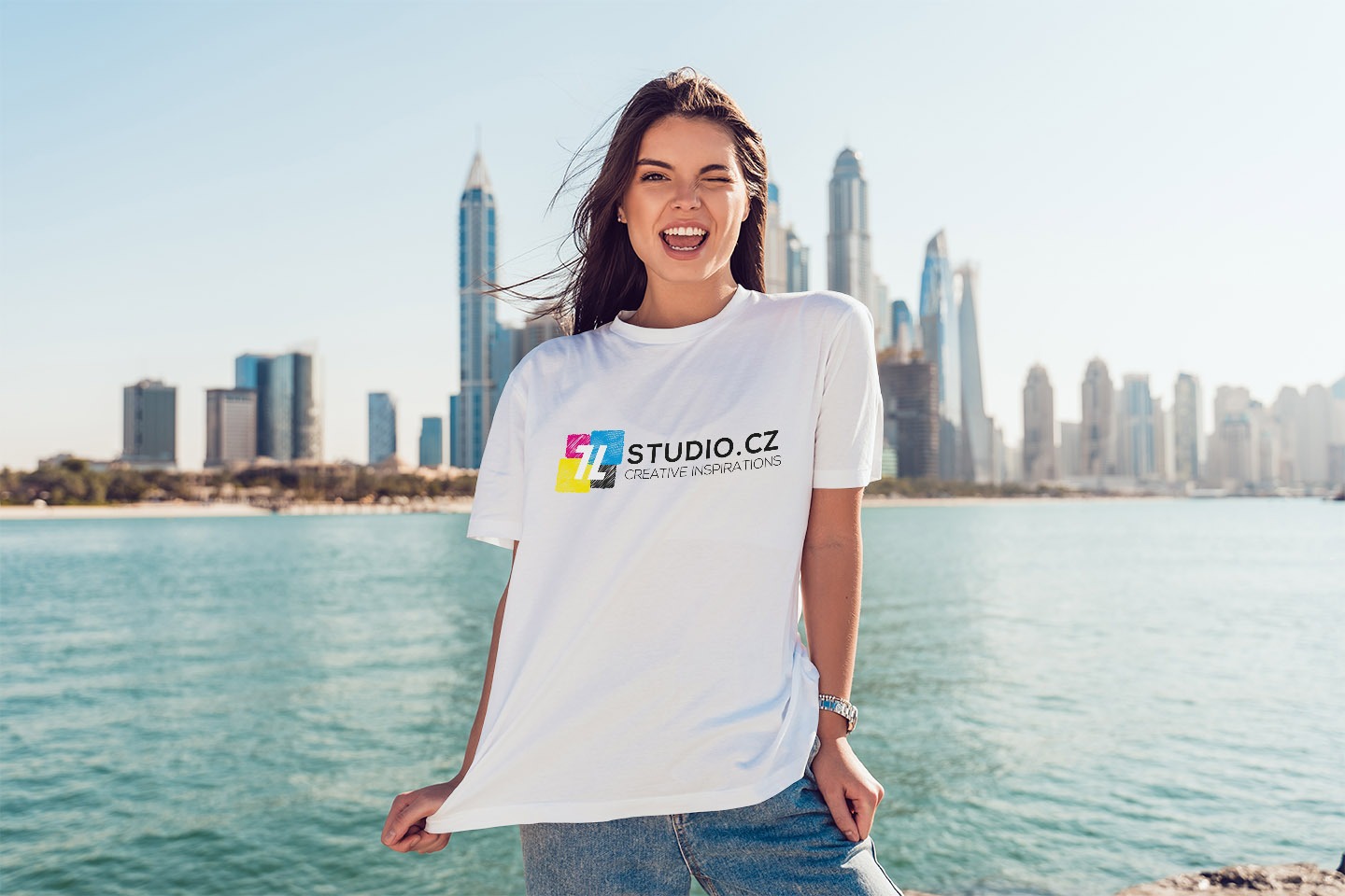 Potisk triček a hrnků – Unikátní způsob, jak vyjádřit osobnost a originalitu