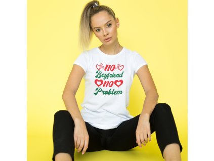 No boyfriend no problem mockup bílá