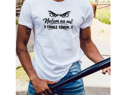 nečum na mě tímhle tónem mockup bílá