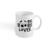 big boobs lover prává ruka bílý hrnek