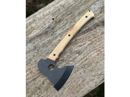 Zapas sekere hatchet